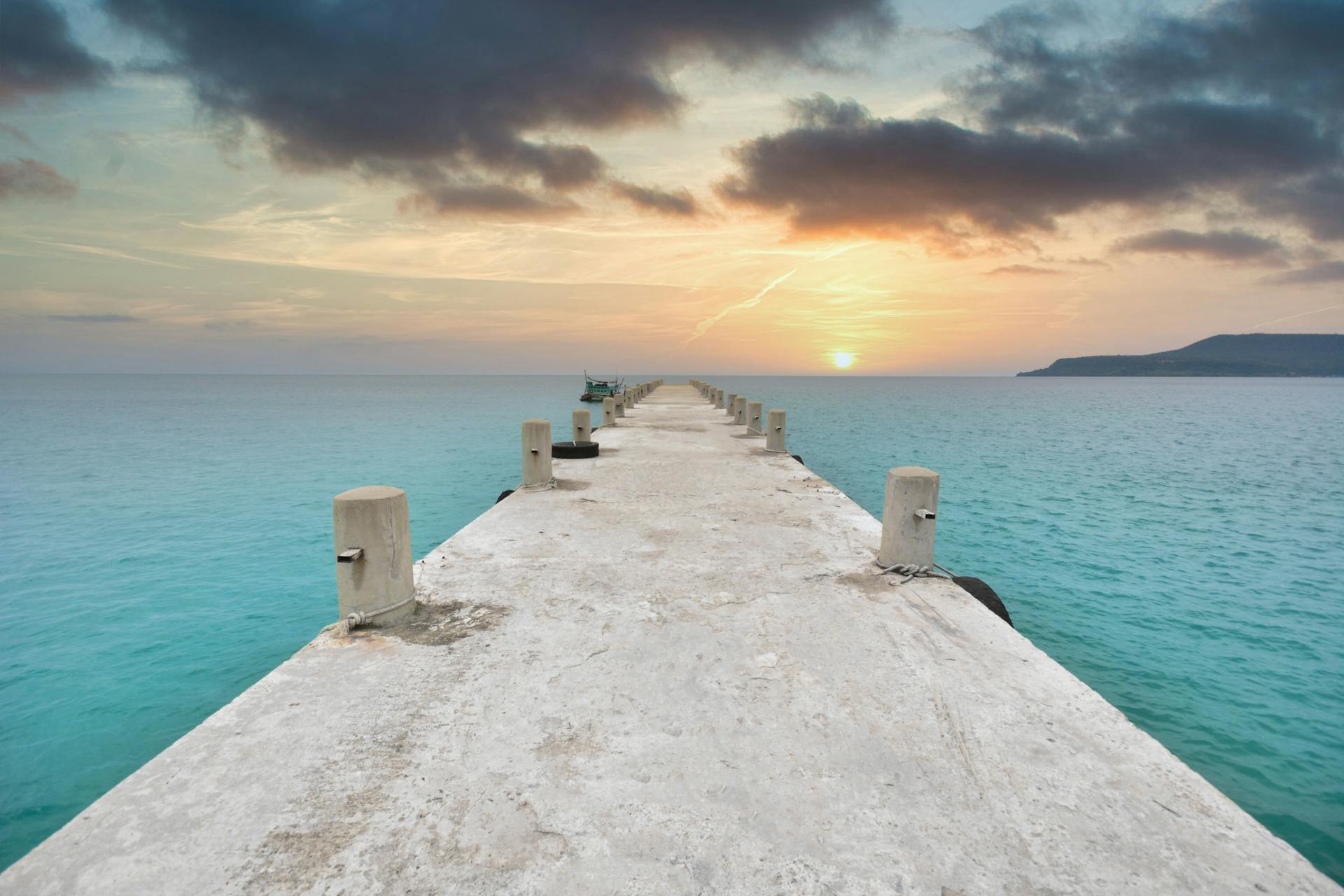 Begin your cultural exploration with Preah Sihanouk’s tranquil ambiance
